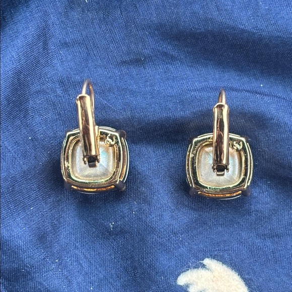 Kate Spade Gold Tone Square Cushion-Cut Crystal Drop Earrings Lever-back Closure - Picture 5 of 16